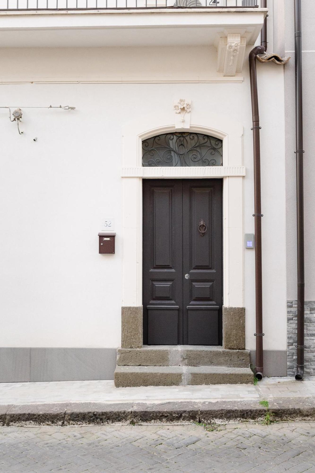 Casariso Apartment Grammichele Екстериор снимка